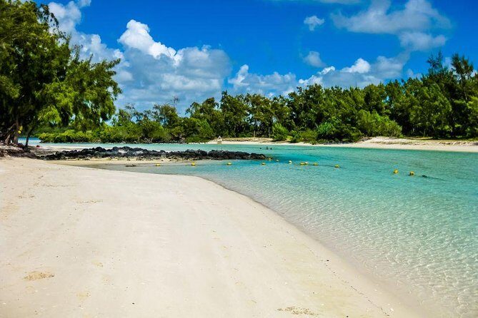 Marvelous Ile aux Cerf island: Speed Boat, Parasailing, Lunch & GRSE waterfall - Final Thoughts: Is It Worth It?
