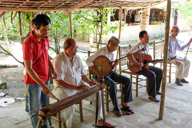 Mekong Delta Experience: Small Group Adventure - Stop 1: Vinh Trang Temple — A Peaceful Start