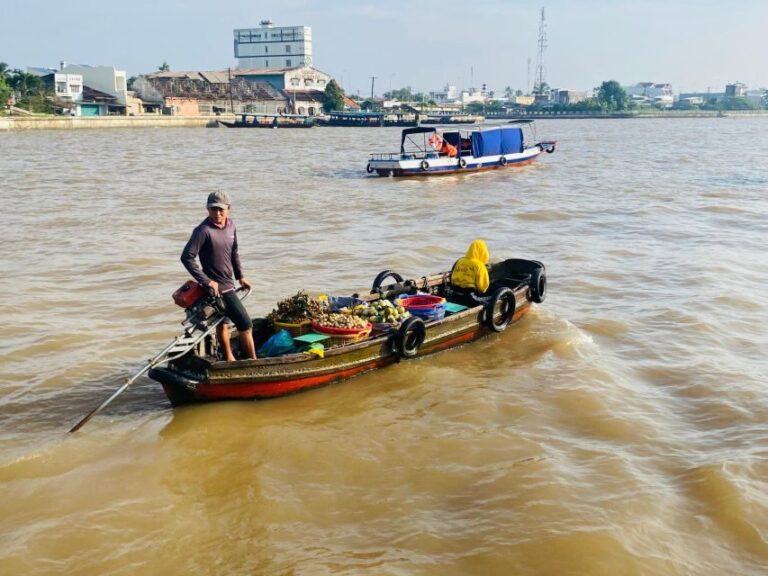 Mekong tour: Cai Be - Can Tho Floating Market 2 days - Exploring the Mekong: An Authentic Two-Day Adventure