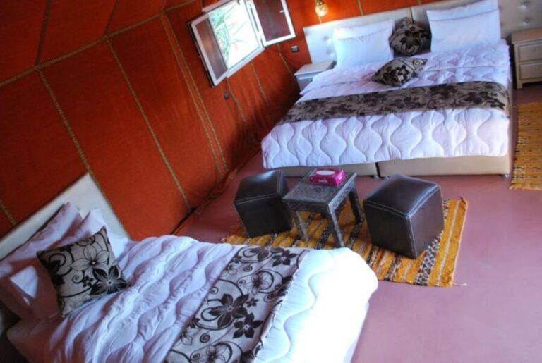 Merzouga Overnight Stay in a Berber Tent and Camel Ride - What the Reviews Tell Us: The Authentic and the Challenging