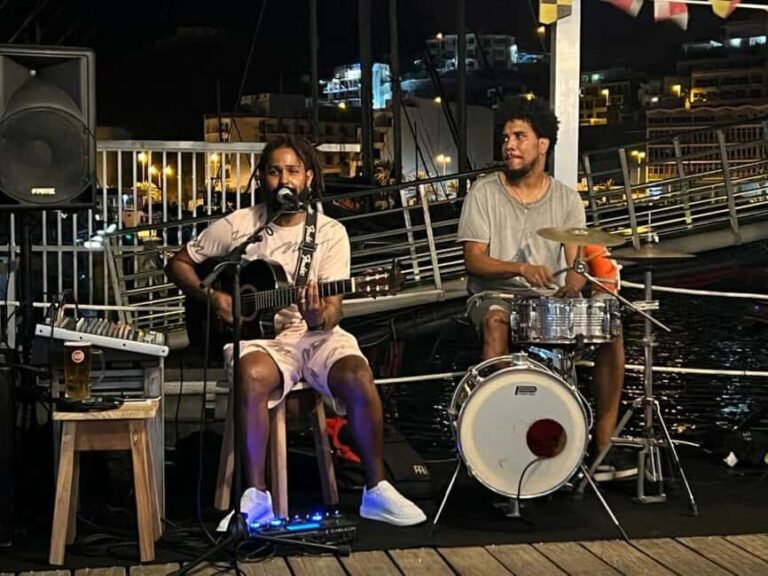 Mindelo Walking By Night - The Sum Up
