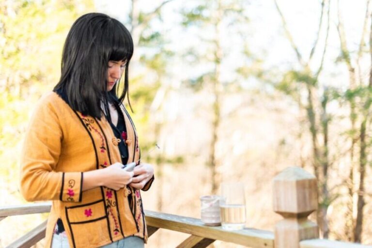 Minoo Park Private Tour: Nature, Temples, and Coffee Bliss - Visiting Ryuanji Temple: Spiritual Calm Amidst Nature