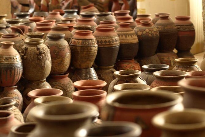 Mix Bat Trang Ceramic Village And Real Hanoi Scooter Tour - Visiting One of Hanoi’s Largest Pagodas