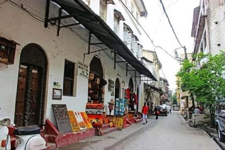 Mombasa: City Heritage Walking Tour with Tuk Tuk Ride. - What You Can Expect in Terms of Experience