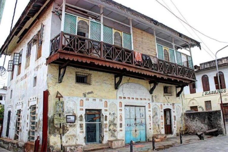 Mombasa: Discovery Day Tour and Haller Park - FAQ