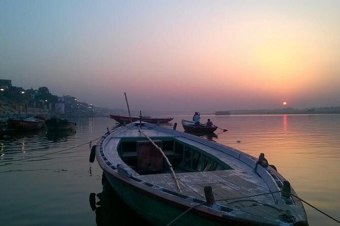 Morning Boat Tour followed by a short heritage walking tour in VARANASI - The Boat Ride: Gliding through the Heart of Varanasi