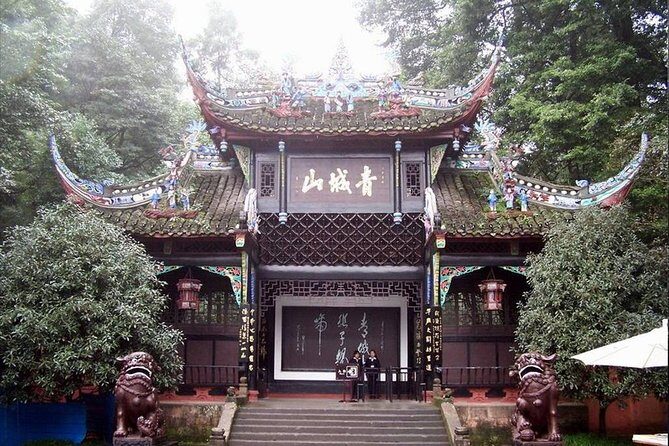 Mount Qingcheng and Dujiangyan Irrigation System Private Day Tour from Chengdu - Who Will Enjoy This Tour Most?