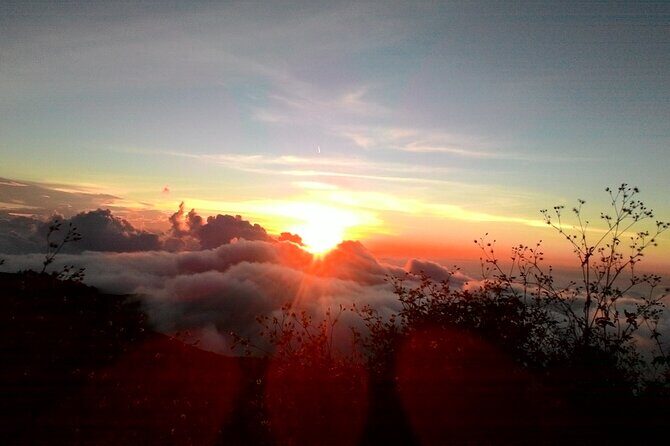 Mount Rinjani Hiking to summit( 2 Days 1 Night ) - What Makes This Tour Stand Out
