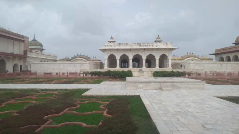 Mumbai Agra Same Day Tour with Return Flights and lunch - What We Think About the Experience