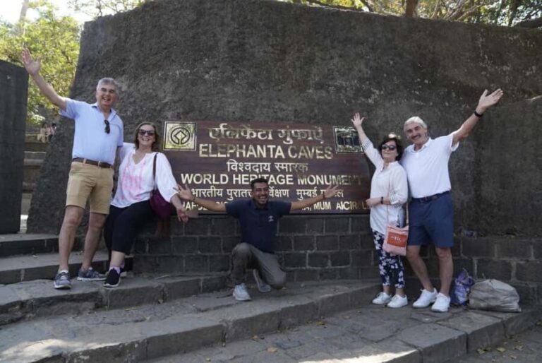Mumbai: Elephanta Caves Tour - Exploring the Caves: Art and Religious Significance