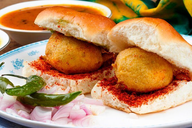 Mumbai Local with Street Food Tour in Private Vehicle - Transportation & Comfort