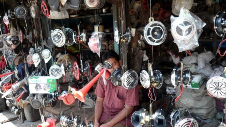 Mumbai: Public Transportation Tour - What To Expect and Why It Matters