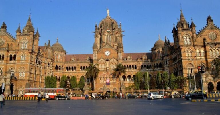 Mumbai: South Mumbai Heritage Walking Guided Tour - The Experience: What Its Like to Walk Mumbai’s Heritage