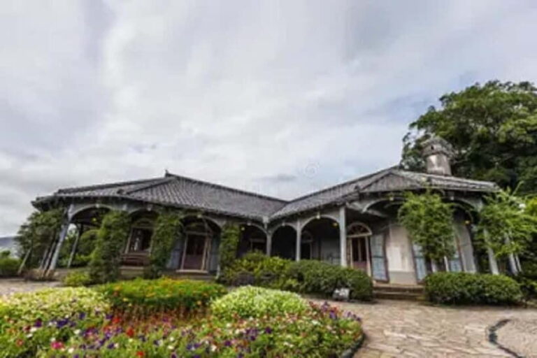 Nagasaki: Oura Catholic Church and Peace Park Guided Tour - An In-Depth Look at the Nagasaki Guided Tour