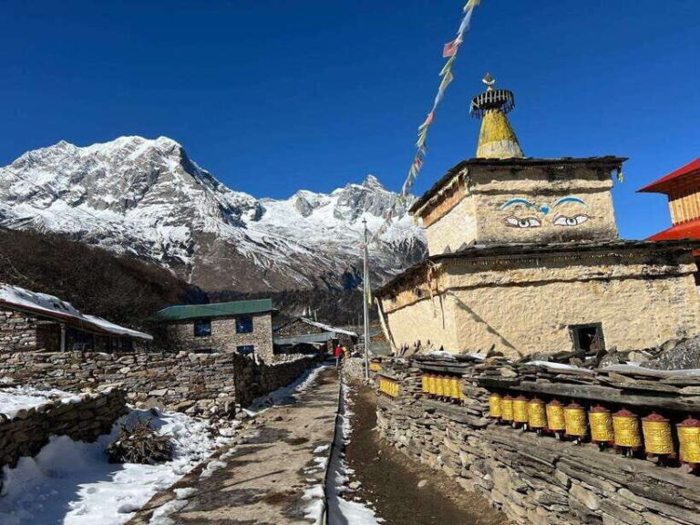Nepal : 15 Days Manaslu Circuit Trek - The Value of the Offer