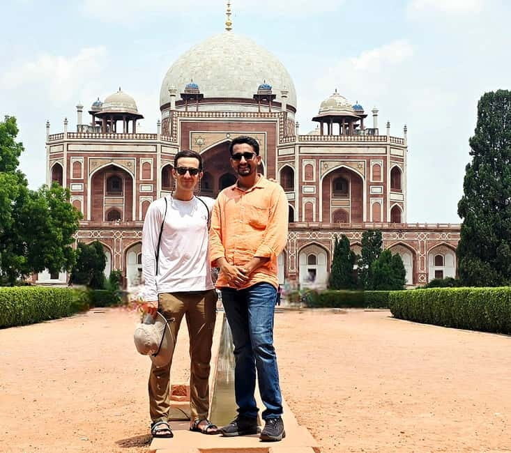 New Delhi & Old Delhi Private Guided Tour For 4-8 Hours - How the Experience Adds Up