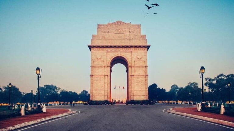 New Delhi: Private Day Trip with Guide and Driver - Analyzing the Value and Practical Aspects