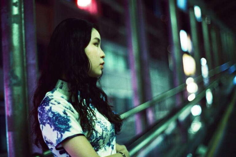 Night Photoshoot in Hong Kong: Cinematic, Moody, Personal - Who Should Consider This Photoshoot?
