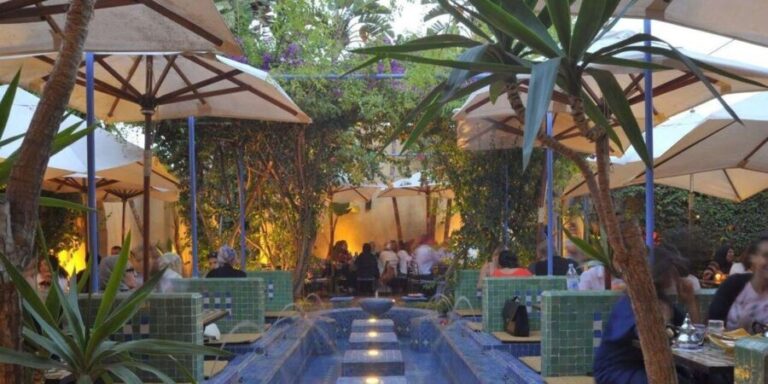 Night Tour of Casablanca with Street Food Tasting - Why This Tour Works Well