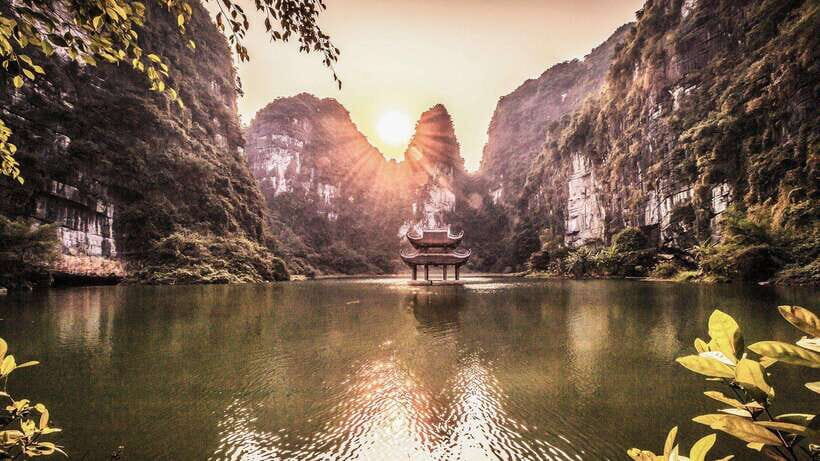 Ninh Binh: Bai Dinh, Trang An, Mua Cave Day Tour from Ha Noi - A Closer Look at the Itinerary
