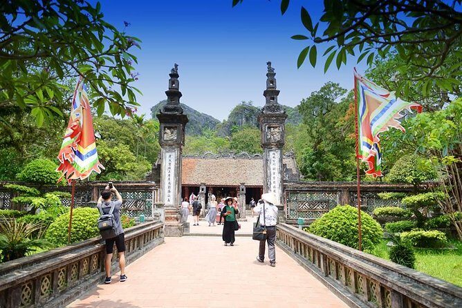 Ninh Binh Daily Tour: Hoa Lu - Am Tien Cave- Trang An boat ride - The Experience from a Traveler’s Perspective