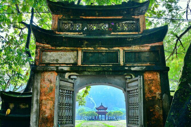 Ninh Binh Group Tour of 11 from Hanoi via Mua Cave Tam Coc Hoa Lu - What to Expect from the Itinerary