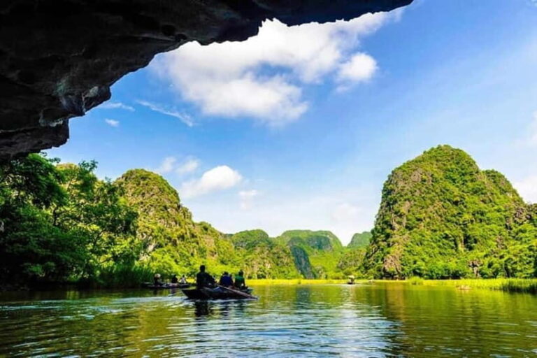 Ninh Binh Premium: Hoa Lu, Trang An & Mua Cave| VIP 9 Seater - Authentic Experiences and Practical Details