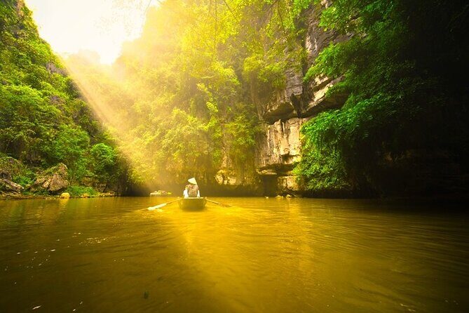 Ninh Binh Tour: Deluxe & Small Group Tam Coc Hoa Lu - Boat, Biking, Buffet Lunch - Authentic Experiences and Highlights