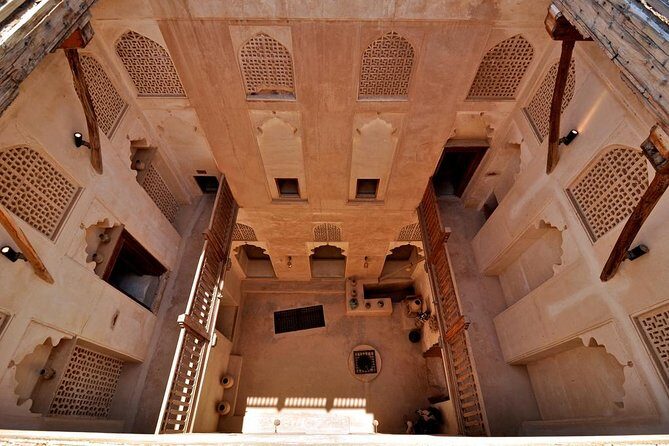 Nizwa , Bahla and Jabrin fort (tours and sightseeing) - Who Will Love This Tour?