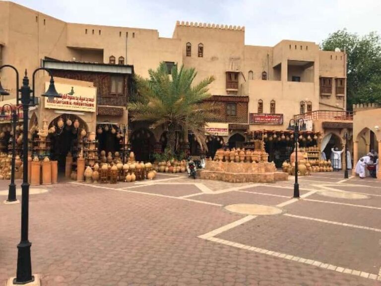 Nizwa Market, Nizwa Fort, Misfat Al Abriyeen, Jabal Shams - What to Expect and Practical Details