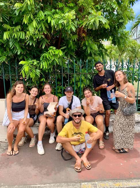 No Diet Club - Unique local Food in St Denis (La Réunion) - A Deep Dive into the Food Tour