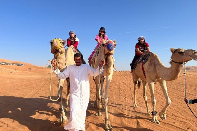 Oman Highlights: Wahiba Sands Desert & Wadi Bani Khalid Tour - Guides and Cultural Insights