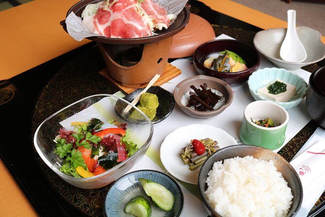 [One-day bus tour departing from Kanazawa Station] Shirakawa-go/Takayama tour platinum route bus tour - Practical Details and Considerations