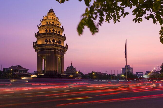 One Day Private Guide Tours History in Phnom Penh Incl. admission - Key Points