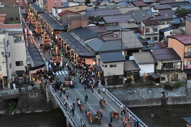One-way Bus from Kawaguchiko to Takayama or Matsumoto - Who Would Benefit Most?