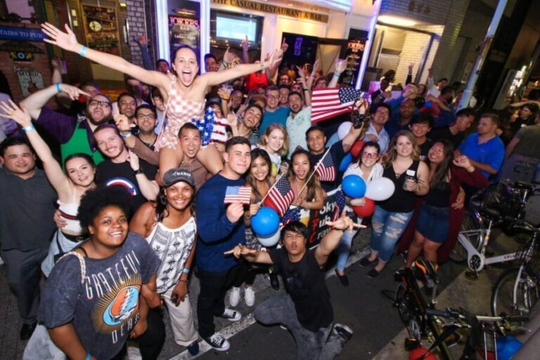 Osaka: Guided Pub Crawl - The Guides and Group Dynamics