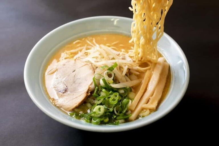 Osaka: Honmachi Ramen Tour with Local Guide - Why Honmachi? The Heart of Osaka’s Ramen Culture