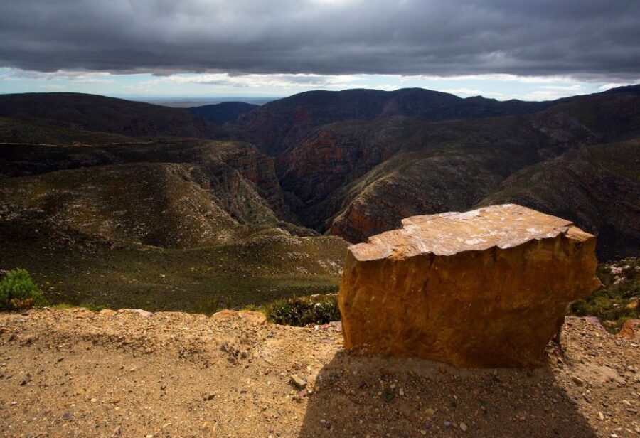 Oudtshoorn: Swartberg Mountain Pass Tour with Country Lunch - The Downhill Adventure and Cultural Flavour