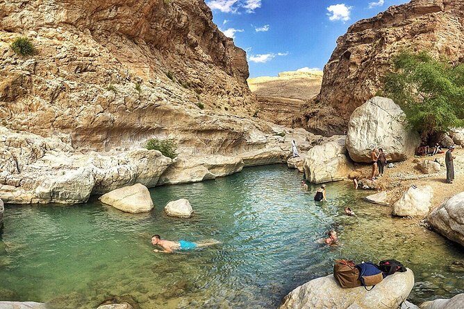 Overnight Desert Tour with Wadi Bani Khalid - FAQs