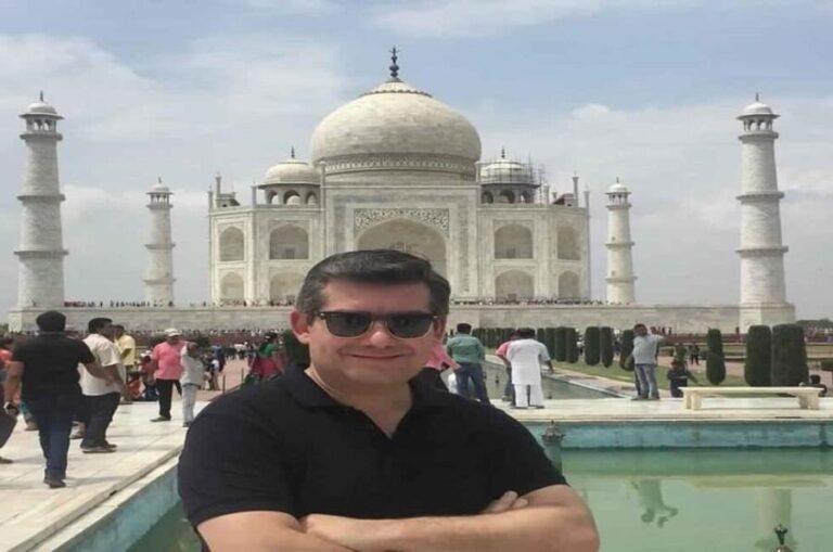 Overnight Taj Mahal and Agra fort tour from Bangalore - Who Should Book This Tour?