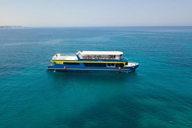 Paradise Catamaran Conquest 2 Hours Semi Submarine & snorkeling - Hurghada - The Marine Environment: What Youll See