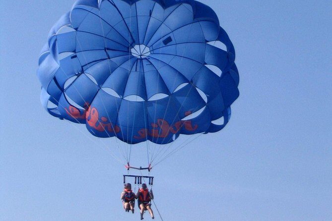 Parasailing off the coast of Hurghada ( Private Transfer ) - What Does This Tour Include?