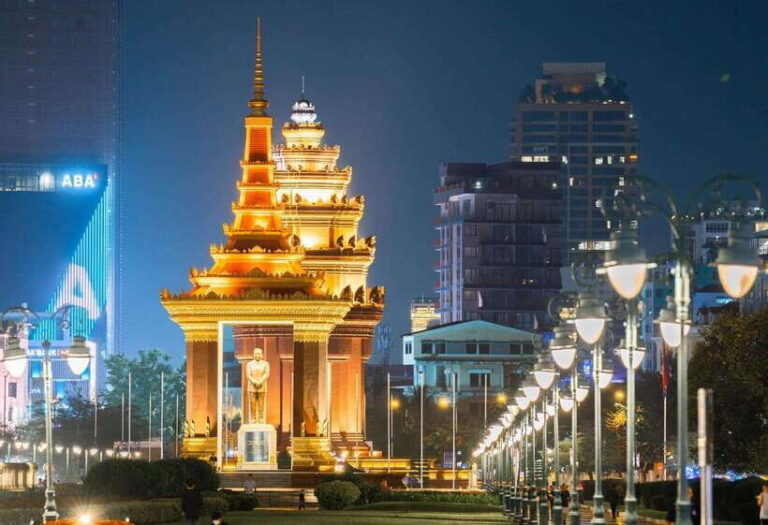 Phnom Penh: 9 Exciting Spots Evening Tuk-Tuk Tour - What Authenticity Looks Like on This Tour