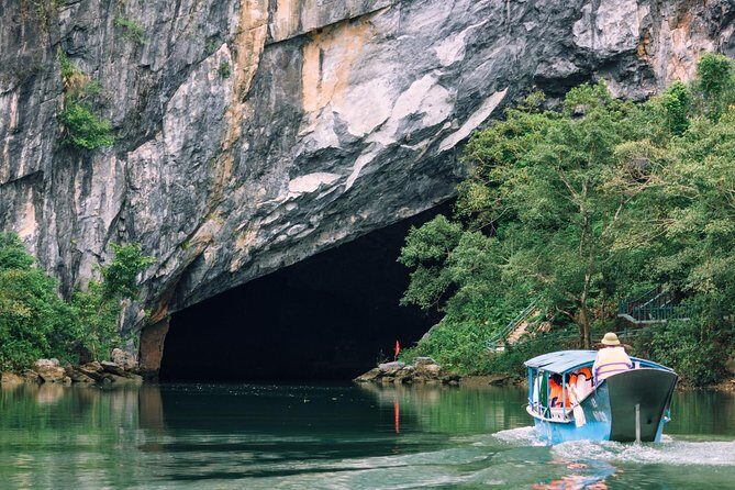 PHONG NHA CAVE- PARADISE CAVE FULL DAY FROM DONG HOI or PHONG NHA - Reviewing the Value