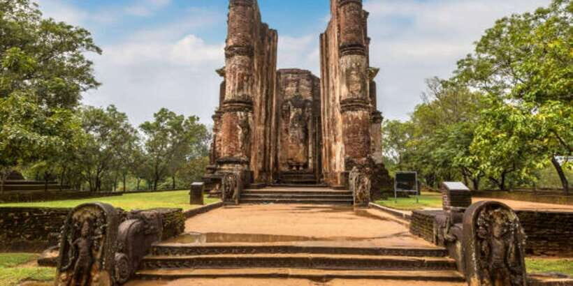 Polonnaruwa Day Tour With Minneriya NP Elephant Safari - Who Should Consider This Tour?
