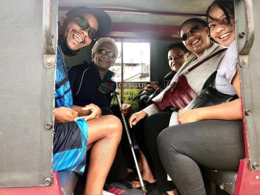 Port Elizabeth tuk-tuk tour, experience the natural beauty.