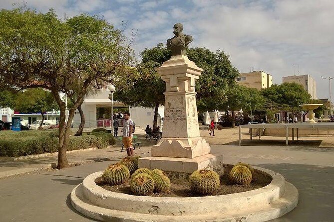 Praia city to the airport. - The Experience in Context