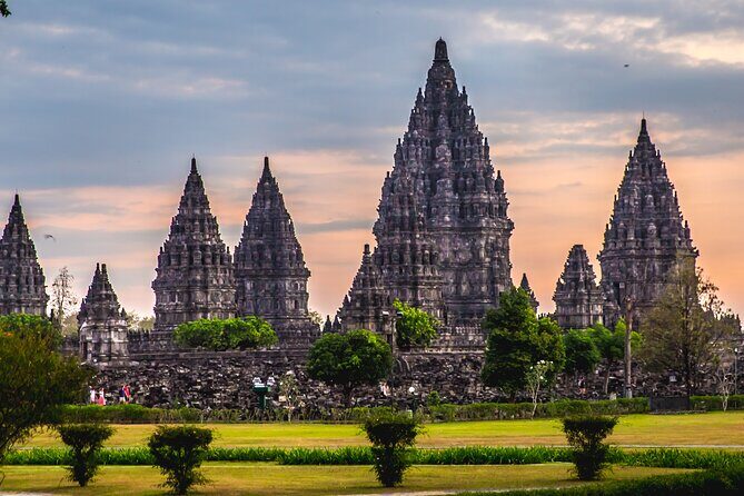 Prambanan Temple and Ramayana Ballet Show (VIP Seat with dinner) - An In-Depth Look at the Tour