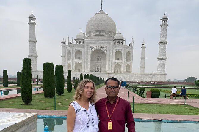 Private 2-Day Agra & Delhi Tour by CarIncludes Taj Mahal Sunrise - The Real Value of This Tour