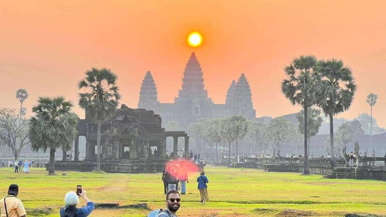 Private 2 Day Angkor Wat Sunrise & Discover all Major Temple - The Detailed Experience: What to Expect on Your Two Days